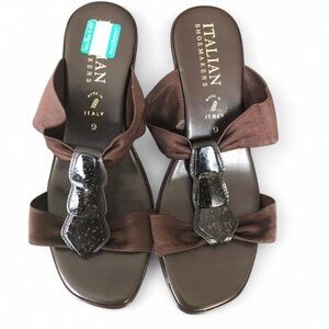 Italian Shoemakers Women’s Dark Brown Bow Sandals Size 9